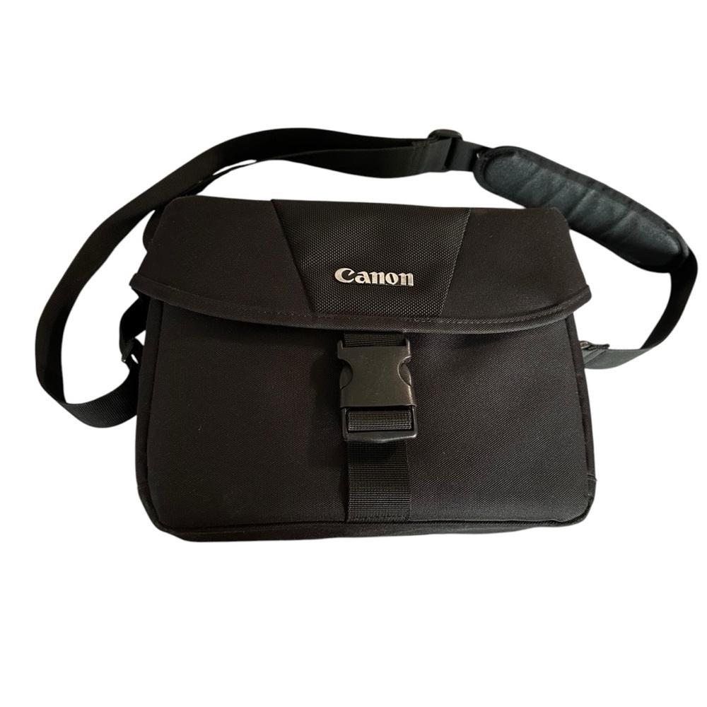 Black Camera Bag with Adjustable Strap and Durable Fabric - Picture 5 of 7